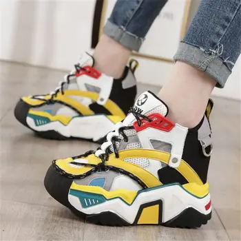 preço Treinador De Tênis Sapatos De Mulheres De Couro Reais Sapatilhas Da Forma Respirável Chunky Traval Partido Botas De Plataforma Cunha Do Punk Goth Creepers