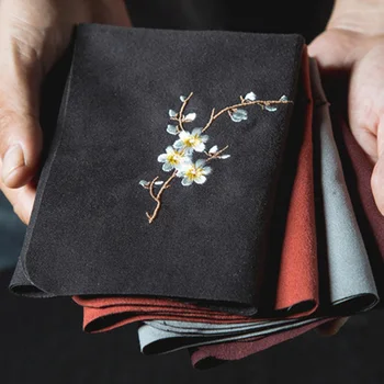 

Vintage Embroidered Tea Napkins Cloth Fish Plum Flower Pattern Bowl Teapot Cleaning Towel Desktop Tea Ceremony Accessory