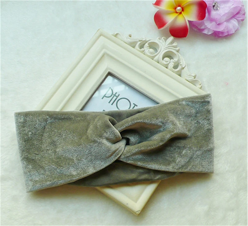 silver gray 1 шт. бархатная скрученная повязка на голову женские наушники теплые наушники благородная резинка для волос, Тюрбан повязка на голову бандана повязка на голову для женщин - Цвет: silver gray