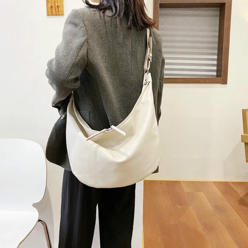 

Retro Solid Color 2019 New Women's Famous Luxury Brand Designer Lock Tote Bag Simple Shoulder Bag Crossbody Bag Women Handbag