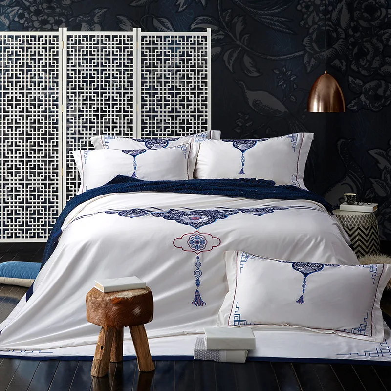 

HM Life Luxury Bedding Sets Senior Chinese Style Palace Pattern Embroidery 4Pcs/Set Duvet Cover Sets High Quality Home Textile