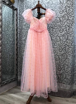 

2020 Early Autumn New Women's Irregular Neckline Small Heart Embroidered Bubble Short Sleeve Mesh Dress 802