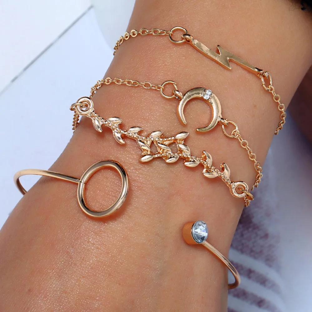 

Europe And America New Style Hand Jewelry Embedded Drilling Lightning Moon Bracelets Bracelet Four-piece Set AliExpress Supply o