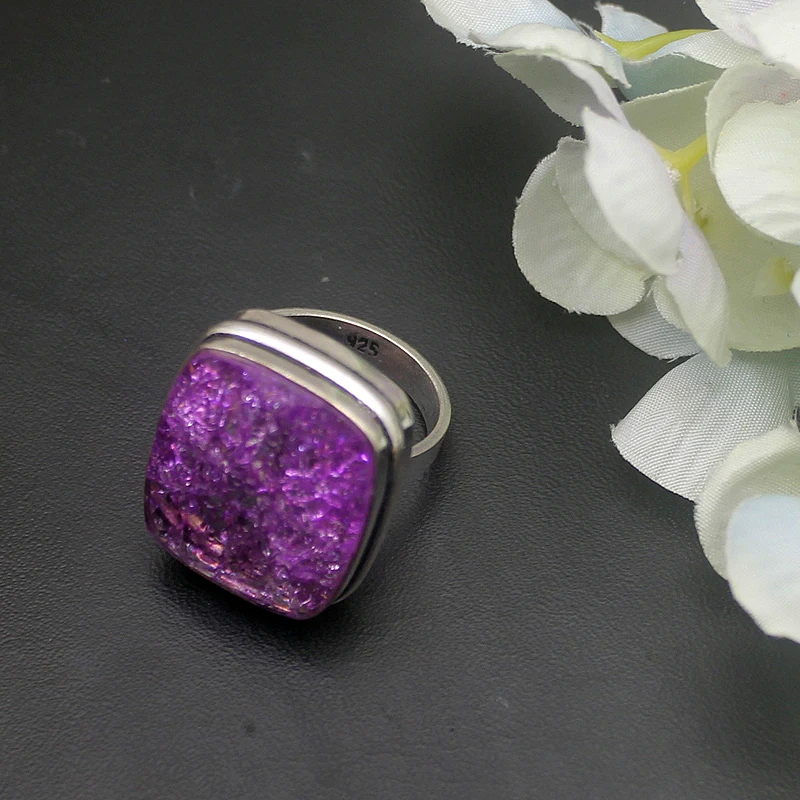 Hermosa Solitaire Уникальный фиолетовый Змеиный Кварц 925 серебро Новое поступление кольцо размер 7 A792