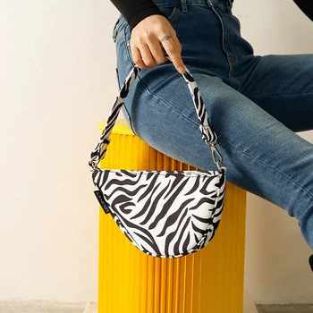 

Luxury NEW Canvas zebra pattern Crossbody Bags for Women Half Round Messenger Bag Handbags Shoulder Bag sac main femme