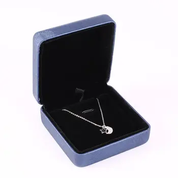 

PU Leather Square Jewelry Box Necklace Display Storage Show Case Necklaces Organizer Display Box Packaging Gift Box 65*65*35MM