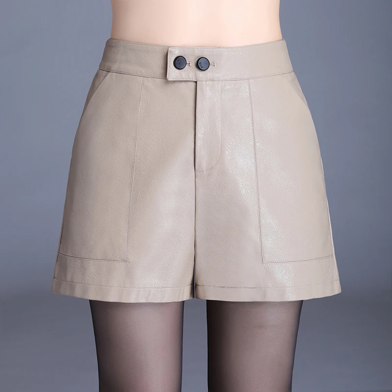 

2020 New PU Leather Shorts Women's Black High Quality Short Pants With Pockets Buttons Loose Casual Shorts M -3xL New Arrivials