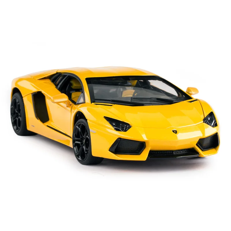 

XINGHUI 1: 18 Metal Car Evan Tower Multi-Alloy Sports Car Static Car Model Collection Gift 61300 Boxed