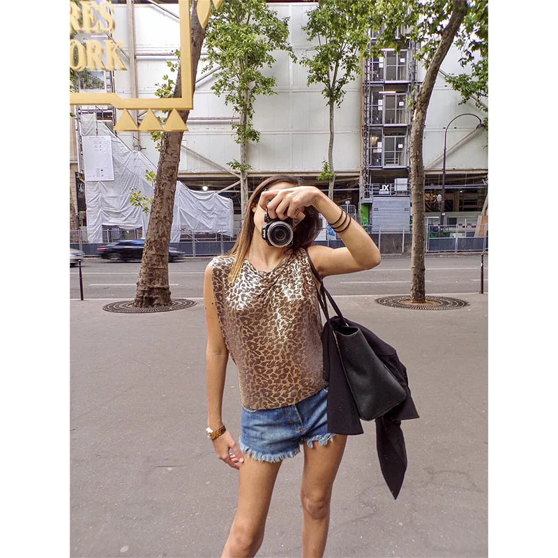 

Sleeveless Leopard Printing Summer Women Tank Tops Hollow Out Metal Sequins O Neck Nightclub Top New Beach Swimwear Sexy Camis