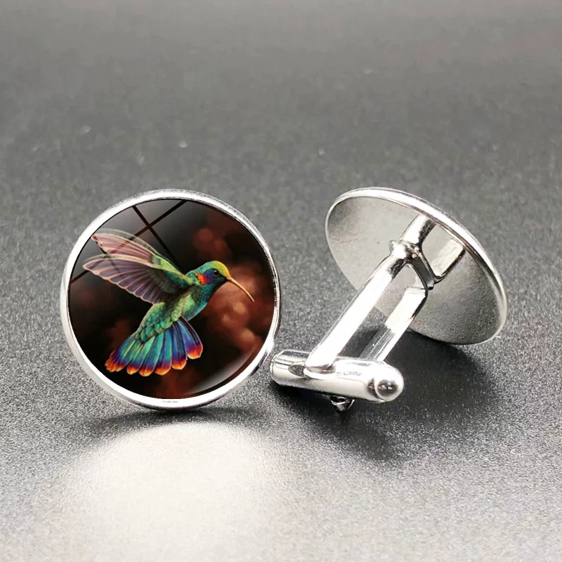 

Hummingbird Creative Fashion Cabochon Cufflinks Jewelry Metal Glass Pendant Personality Classic Cufflinks