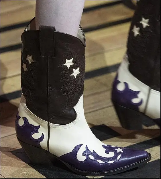 Модные женские ботинки до середины икры; Разноцветные ковбойские ботинки с вышивкой; ботинки В рыцарском стиле без застежки с квадратным носком на каблуке «рюмочка» - Цвет: 5 as pic