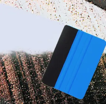 شراء500 قطعة من البلاستيك أدوات تنظيف السيارات ممسحة لصائق التفاف قضيب لينة ورأى حافة مكشطة