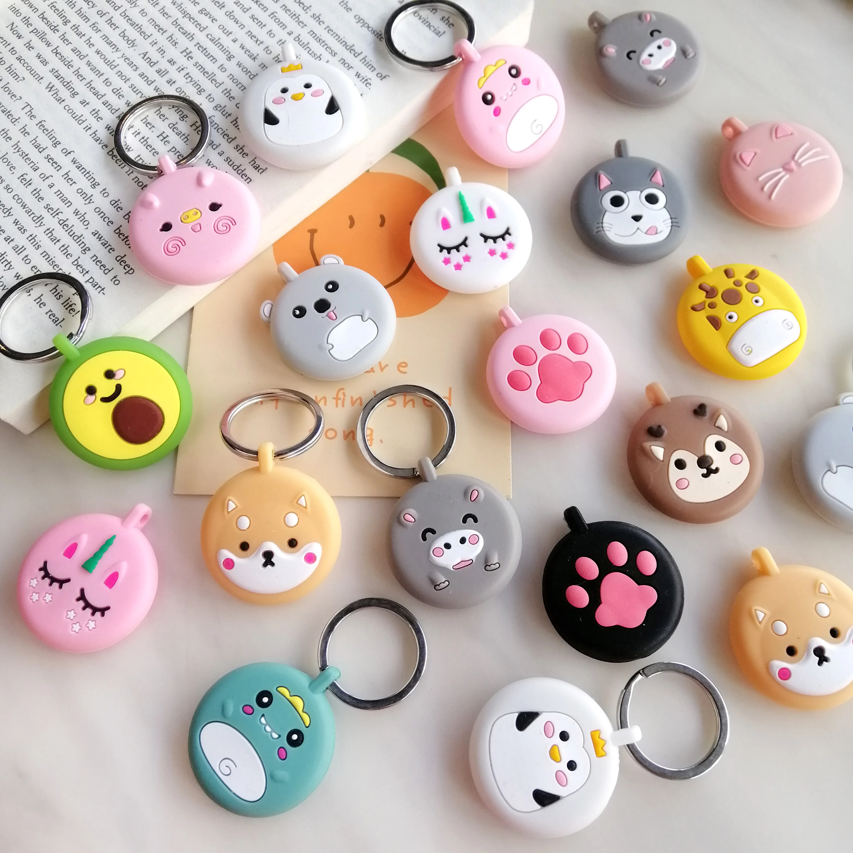 silicone airtag case smart tag case airtag case airtag keychain cute for Airtag case silicone protective sleeve keychain anti-lost device 1PC