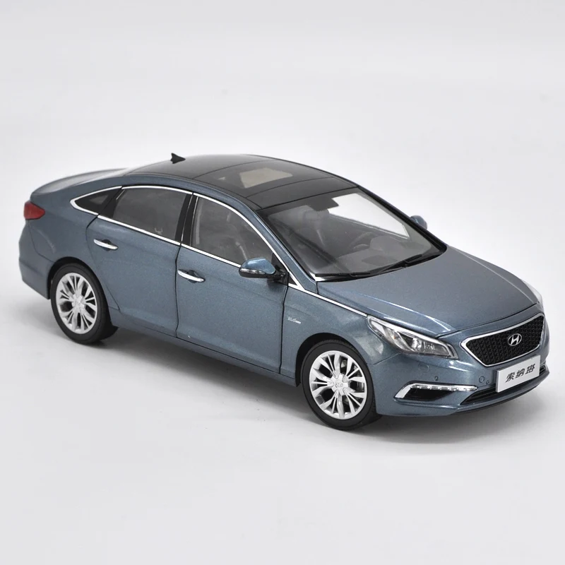 1:18 HYUNDAI 9th Sonata сплав модель автомобиля статическая Высокая моделирования металлические модели автомобилей для коллекционирования подарок