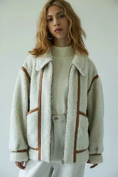 

New Winter Fashion Versatile Easy Leisure Time PU Leather Line Decoration Stand Collar Keep Warm Lamb Hair Cotton Padded Coat M8