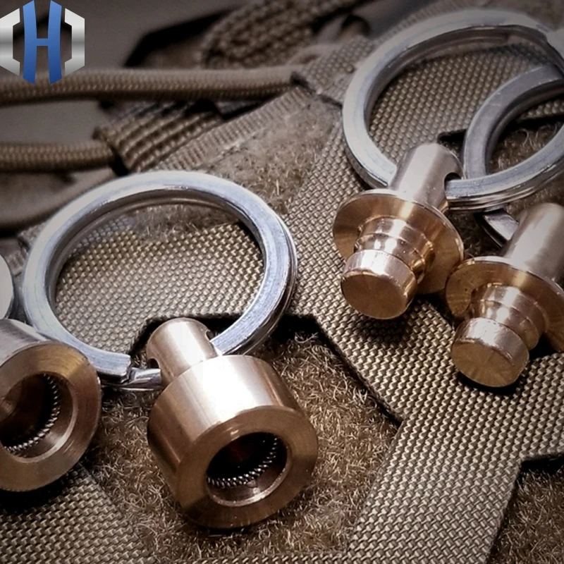 Quick Buckle Quick Detach Outdoor Tactical Backpack EDC Key Ring Carabiner Climbing Keychain Outdoor Tools