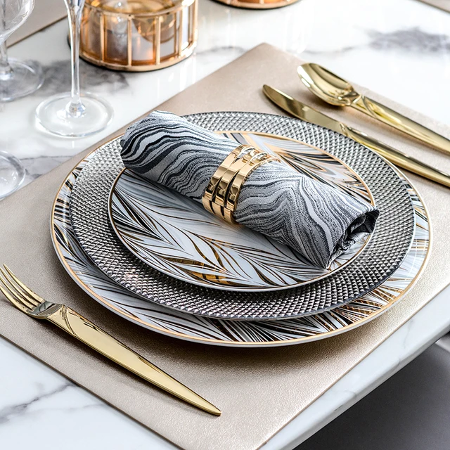 Luxury Gold Line Ceramic Geometric Dinnerware Set 1