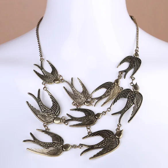 

Exaggerate Flying Swallow Pendant Necklace Sweater Chain for Girl Woman