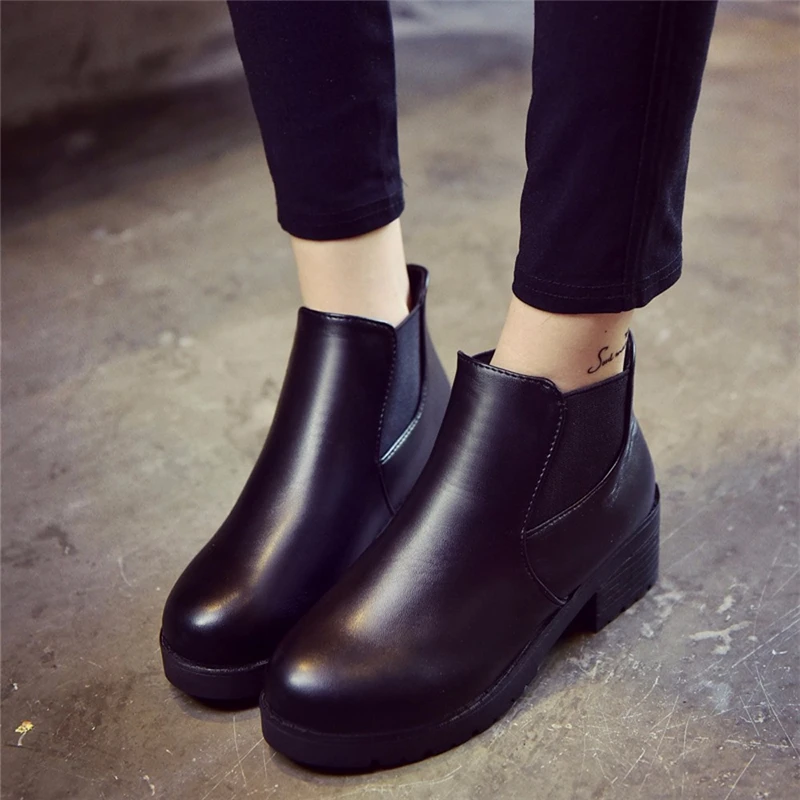 Botas de mujer negras Retro botines de Chelsea mujeres 2019 cuero  occidental bajo plano antideslizante botas de mujer de invierno en botines  6 #5|Botas hasta el tobillo| - AliExpress