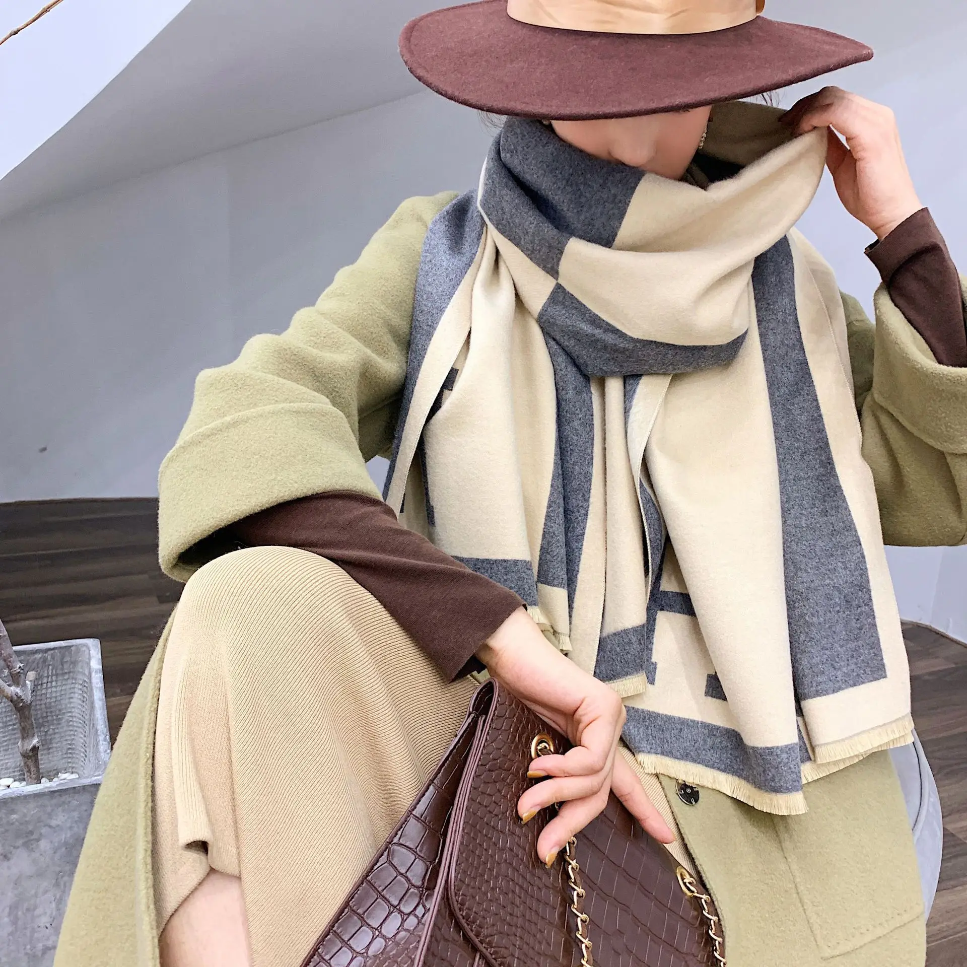Buy Best JMFLR 190*65cm New 2019 Autumn Winter Female Scarf Women Cashmere Scarves Wide Lattices Long Shawl Wrap Blanket Warm Tippet wholesale Buy Best JMFLR 190*65cm New 2019 Autumn Winter Female Scarf Women Cashmere Scarves Wide Lattices Long Shawl Wrap Blanket Warm Tippet wholesale