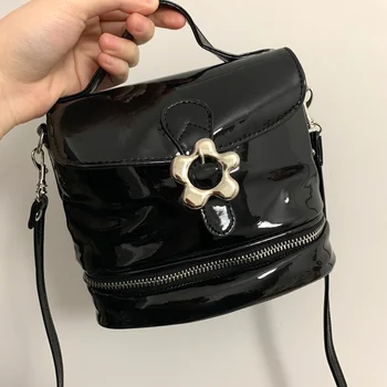 

Fashion Mini Shoulder Crossbody Bag-Flower Patent Leather Crossbody Bag