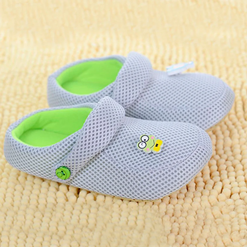 2020 wholesale mesh slippers breathable indoor slippers for spring and autumn for kids