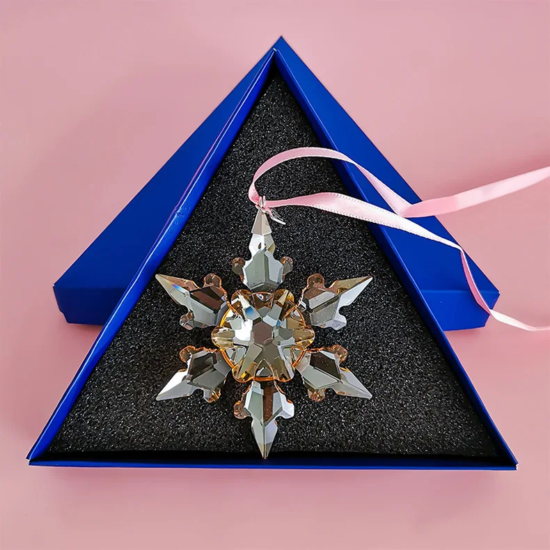 2020 Crystal Snowflake Car Pendant Glass Snowflakes Decor Suspension Ornaments Sun Catcher Shining Star Hanging Trim Xmas Gifts