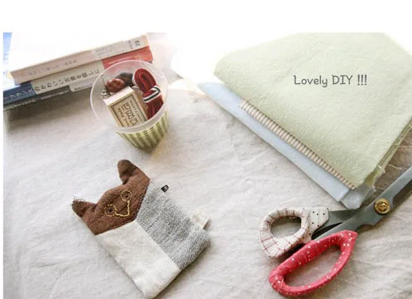 2903855706_960196007