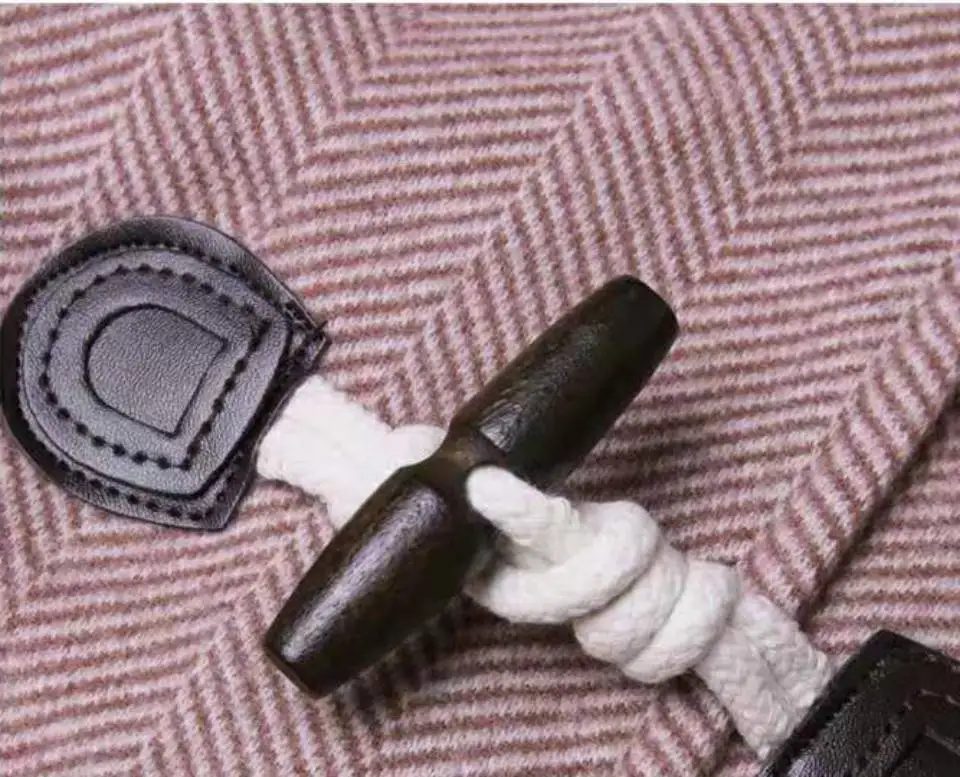 Hd2d7692af7b34713a0cacdc71062ead5y