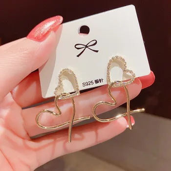 

10 pair Zircon 2020 heart-shaped dangling leaf drop cherry earrings Romantic style hen party Fashion for women bride weddings