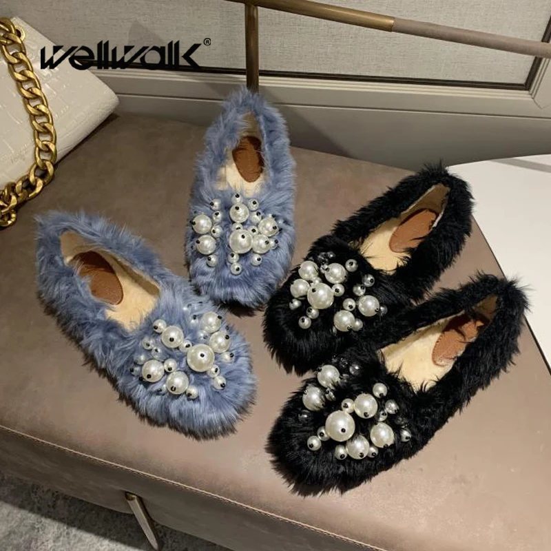 

Pearl Embellished Fur Shoes Women Winter Furry Flats Round Toe Gorgeous Ballet Flats Ladies Fashion Home Shoes Luxury Brand 2020