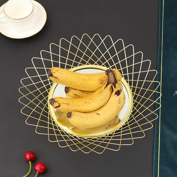 

Vintage Gold European Mirror Tray Glass Metal Round Fruit Plate Desktop Small Items Jewelry Display Minimalist Tray Mirror