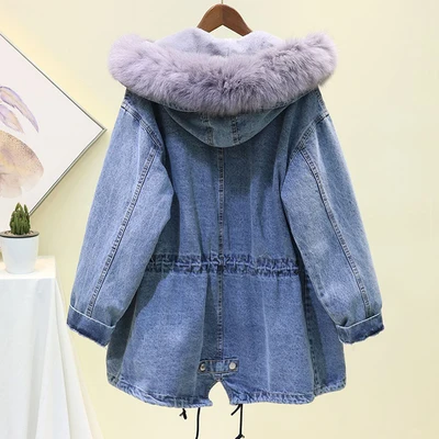 Модный воротник из натурального меха джинсовое хлопковое пальто для женщин зимняя Корейская плюс бархатная толстая верхняя одежда с капюшоном Свободная джинсовая куртка Tide - Цвет: Blue