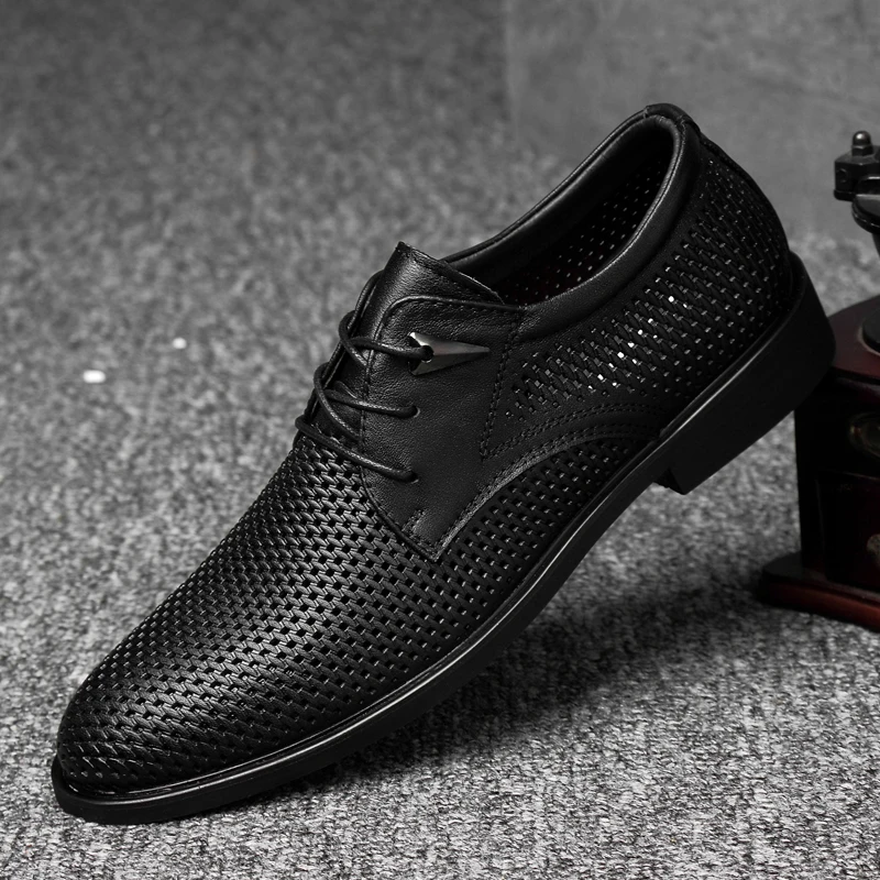 

Genuine Leather Men Casual Shoes hollow out summer Luxury Brand Mens oxfords Moccasins Breathable lace up Black Driving Shoes