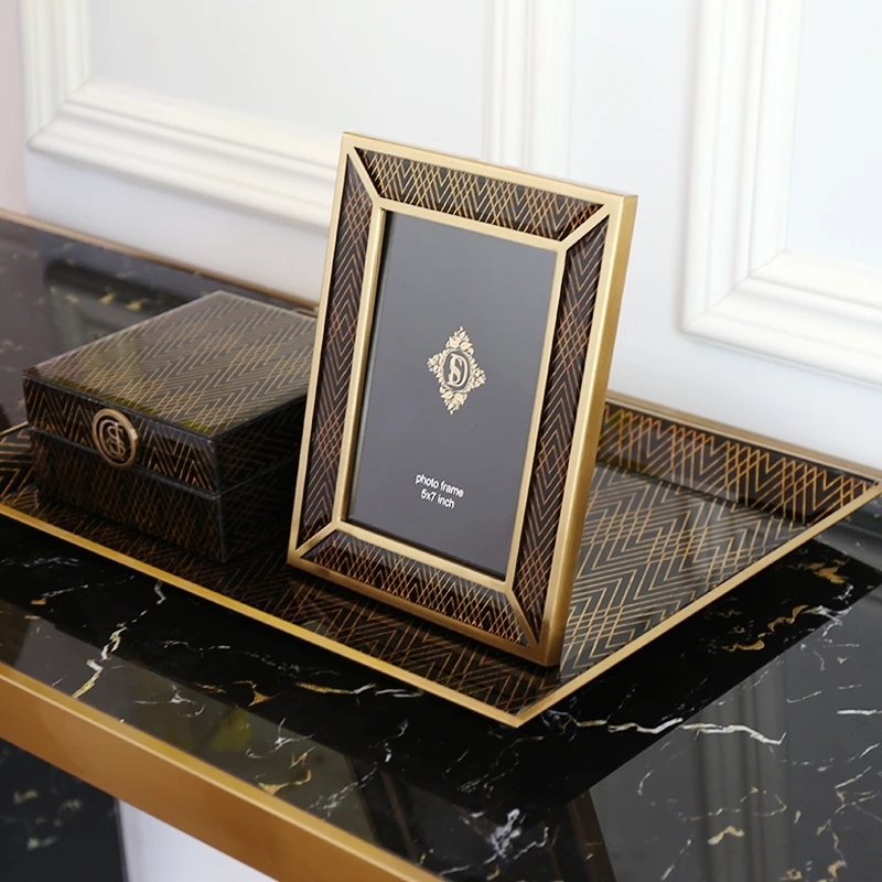

6/7 Inch Modern Light Luxury Brass Metal Photo Frame Living Room Ornaments