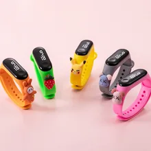 2021 LED Screen Display Kids Digital Watch Cute Cartoon Bracelet Environmentally Friendly Materials For Children Kids Best Gifts