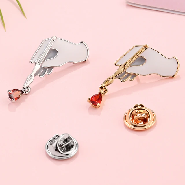 Desenhos animados cirurgião equipe médica broche pin para mulheres,  esmalte, verde, enfermeira, médico, crachá, jóias, mochila, alfinetes de  botão, presente, novo - AliExpress