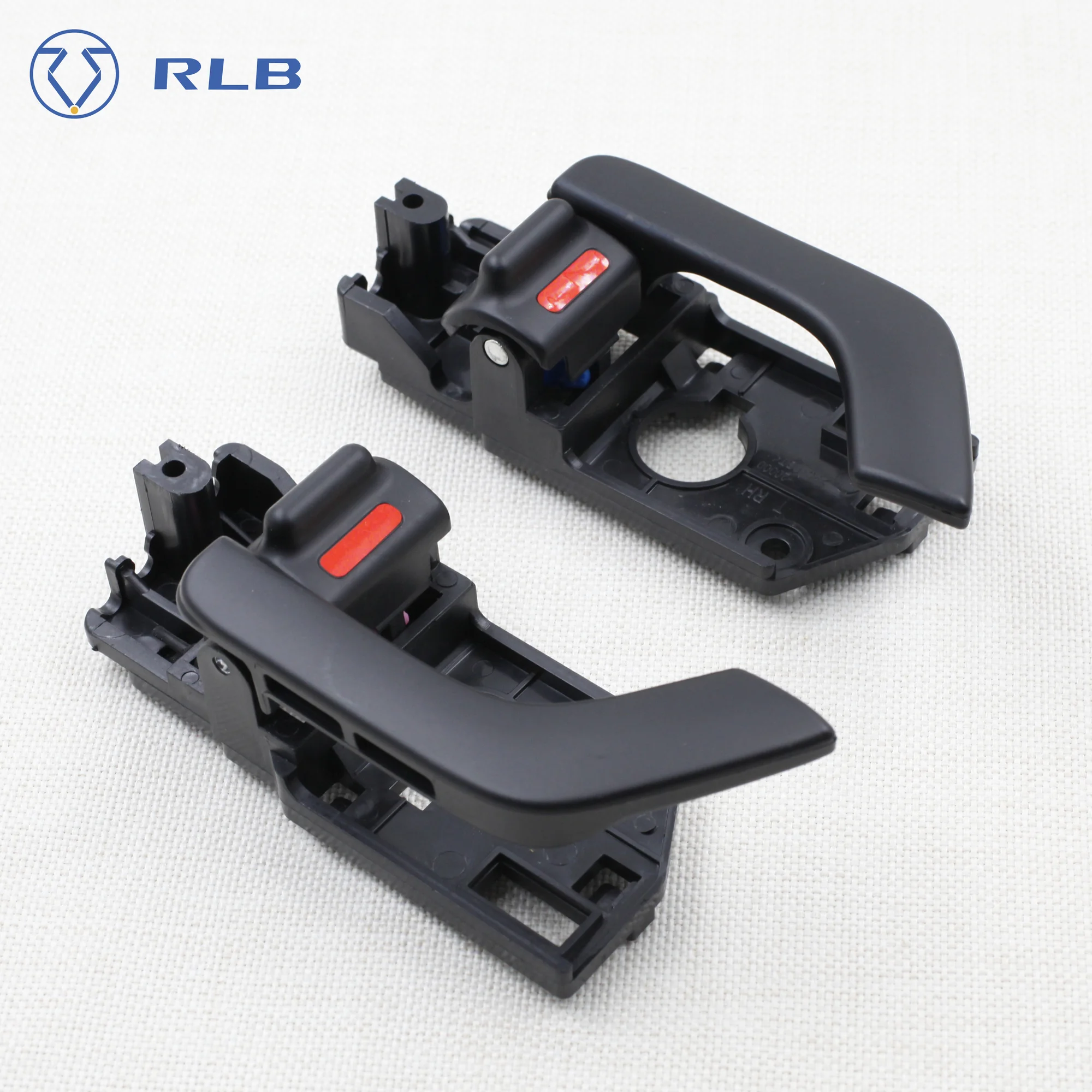 LeftRightPairInsideInteriorDoorHandle826202C000826102C000For