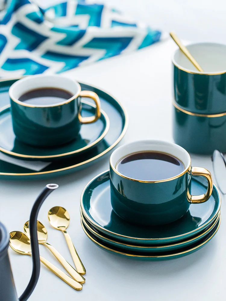 Европейский маленький роскошный позолоченный набор кофейных чашек и блюдца керамический домашний послеобеденный чайный, кофейный набор оборудования с подстаканником