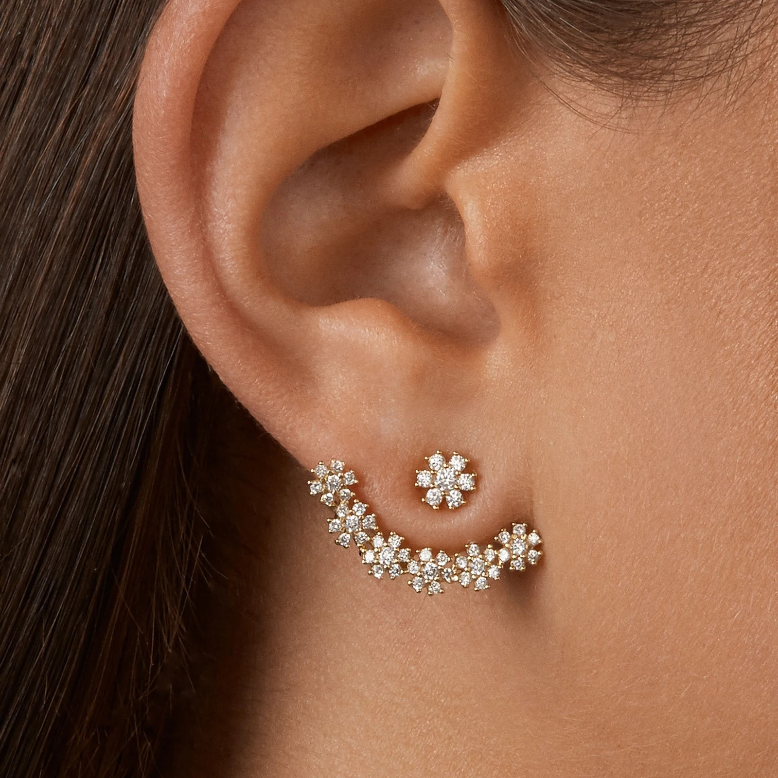 

Dvacaman 2020 Spring Fashion Crystal Flower Stud Earrings Korean Cute Floral Small Earrings Women Party Jewelry Wholesale Gifts