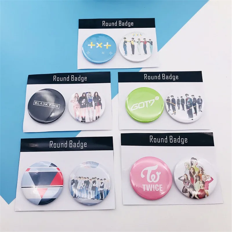 

Kpop Bangtan Boys Japanese Concert Pin Badges BLACKPINK GOT7 TWICE TXT PVC Brooch Coat Hat Bag Decorations Accessories 2Pcs/Set
