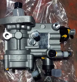

Wheel excavator new diesel 4d32xg30 high pressure oil pump EFI original accessories