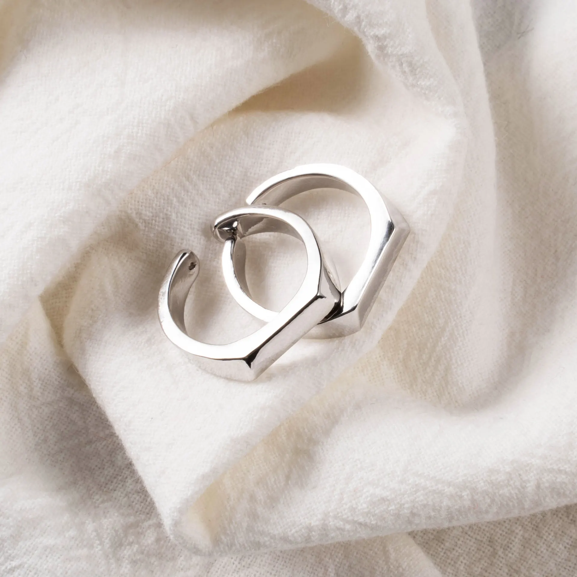 Kpop Bangtan boys Official Ring for Fans Gift couple rings high quality exquisite present set Nice K-pop bangtan Fashion Jewelry |