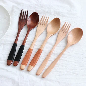 2PCS Naturale Cucchiaio di Legno e Forchetta Cena Kit Riso Minestre Utensile di Cereali Fatti A Mano Casa Articoli Per La Tavola Piatti E Posateria Posate Per Kicthen 1