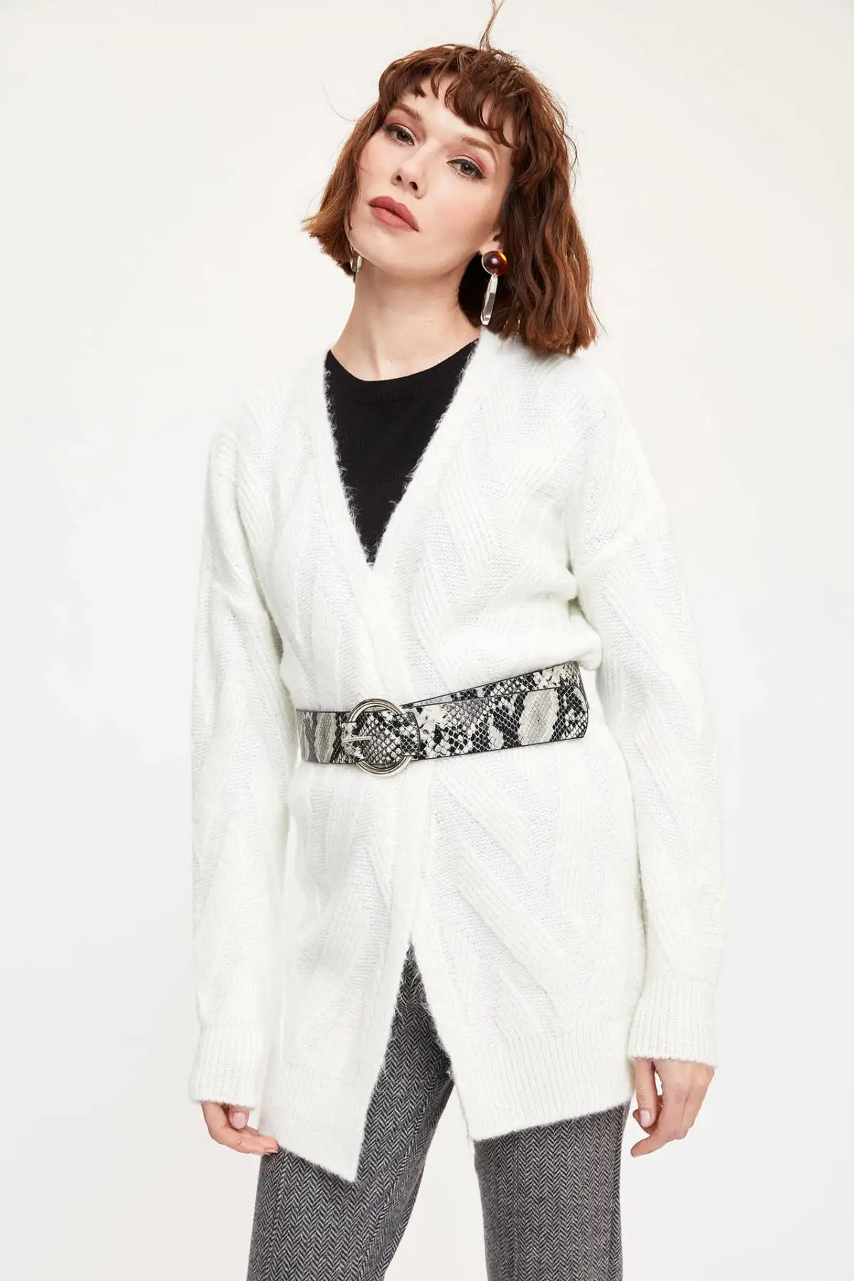 

DeFacto Woman Cardigan-I7711AZ19WN