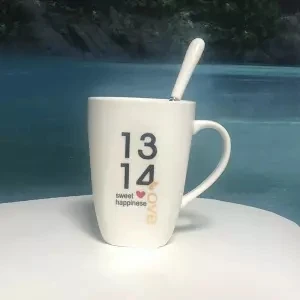 Кружка чашка для любимого человека Женская Студенческая Корейская версия пары чашки марки керамическая Милая молочная чашка для завтрака чашка, кофейная чашка кружка для воды - Цвет: 350ml with a spoon