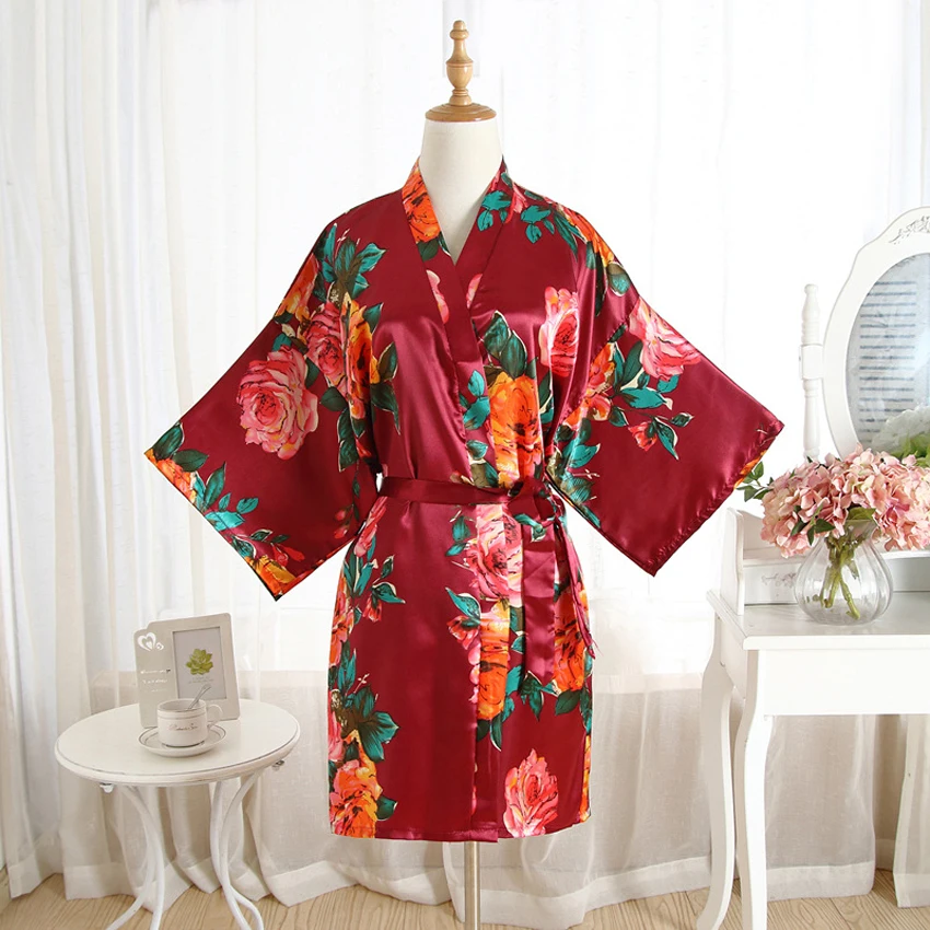 

Elegant Women's Kimono Yukata Robe Lightweight Loose Floral Silk Bath Robe for Bridal Wedding Party Girls Sleepwear Pajamas