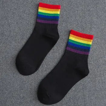 

2018 Autumn Winter Women Socks Hip Hop Striped Rainbow Middle Harajuku Streetwear Cotton Funny Men Socks Gift For Christmas