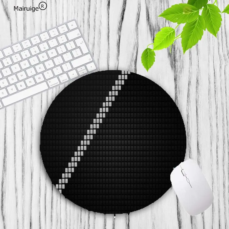 

MRGBEST Custom Anime Mouse Pad Gamer Large Black and white background Locking Edge Soft Durable Gaming Mousepad Desk Mat