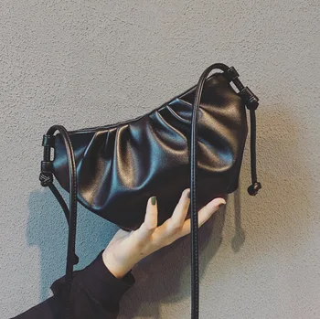 

Cloud Bag Female 2020 New Wave Korean Version of The Net Red Ocean Popular Explosion Fashion Wild Ins Messenger Small Bag